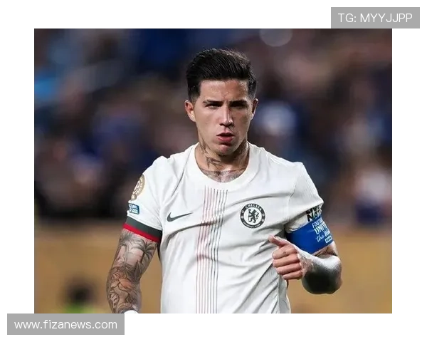 桑切斯点名库库雷利亚镇守中路