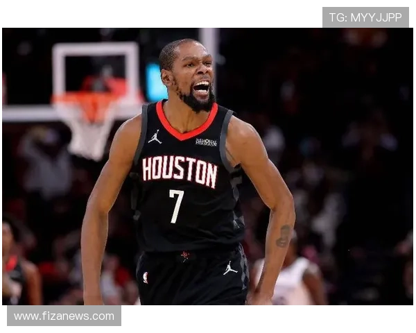 火箭险胜勇士球员表现两极分化 火箭险胜勇士球员表现两极分化