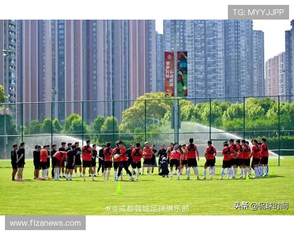 申花四外援对决成都五将首发